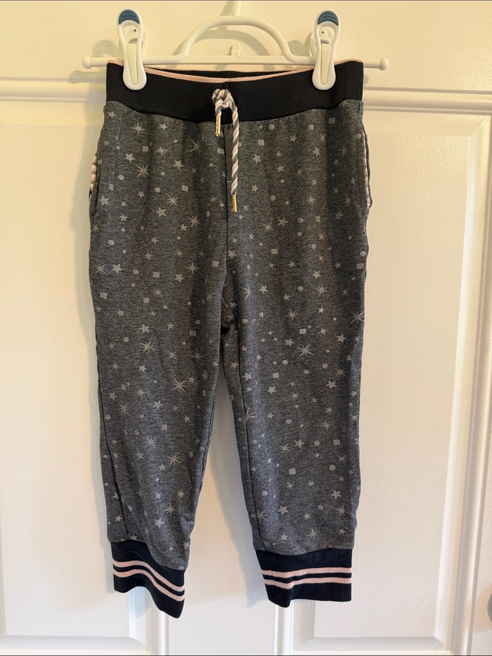 Matilda Jane Gray Star-Print Joggers with Pink Trim (4)